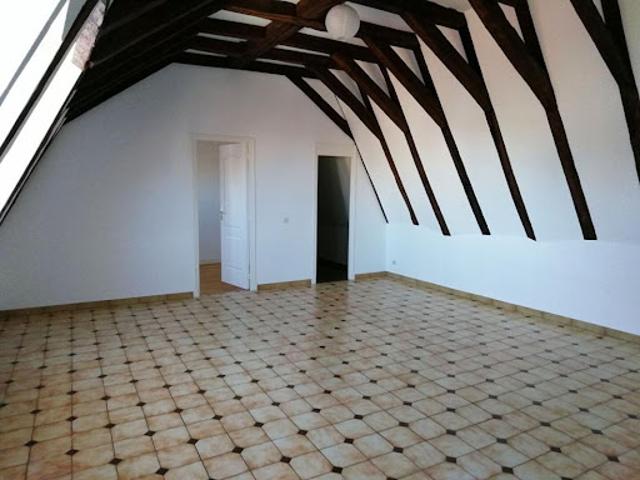 Location Appartement 4 pièces 96.4 m2 Bourges