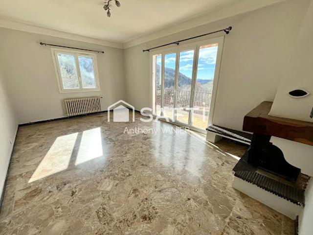 Location Appartement 4 pièces 96 m2 Lucéram