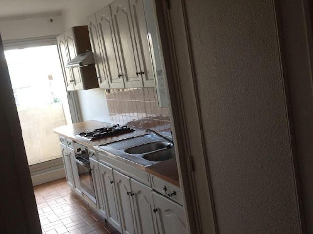 Location Appartement 4 pièces 96 m2 Lyon 8ème
