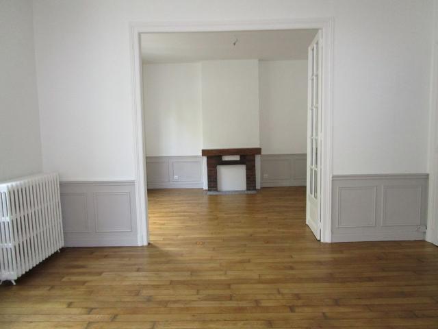 Location Appartement 4 pièces 96m² REIMS 51100