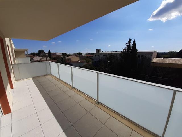 Location Appartement 4 pièces 98 m2 Nimes