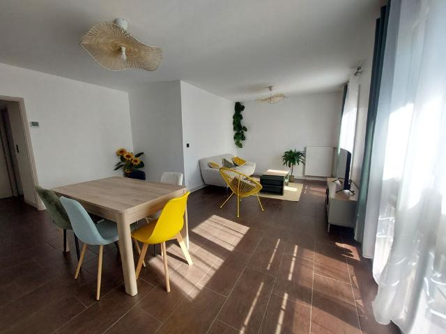 Location Appartement 4 pièces 98m²