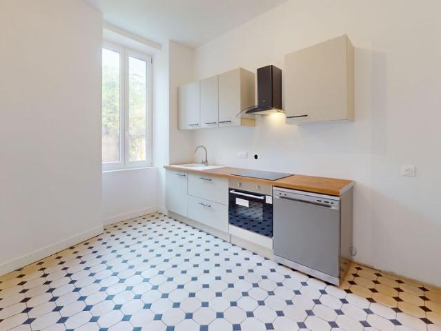 Location Appartement 4 pièces 98m²