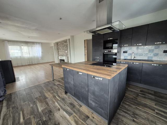 Location Appartement 4 pièces 98m² MAUBEUGE 59600