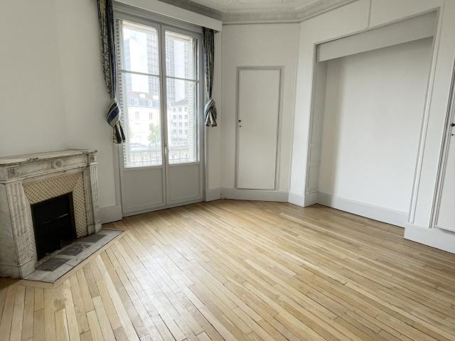 Location Appartement 4 pièces 98m² NANCY 54000