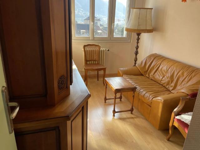 Location Appartement 4 pièces 98m² SALLANCHES 74700
