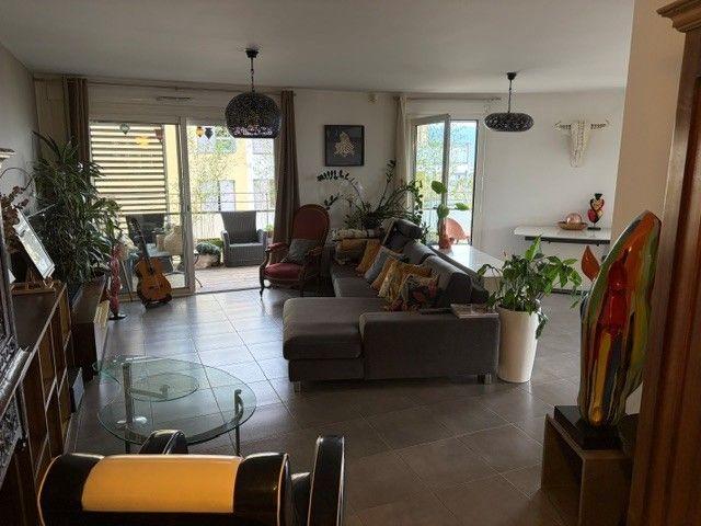 Location Appartement 4 pièces 98m² ST JULIEN EN GENEVOIS 74160