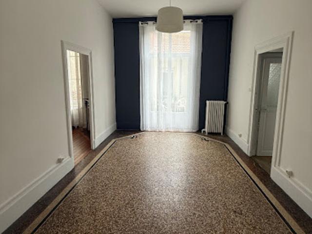 Location Appartement 4 pièces 99.84 m2 Nevers