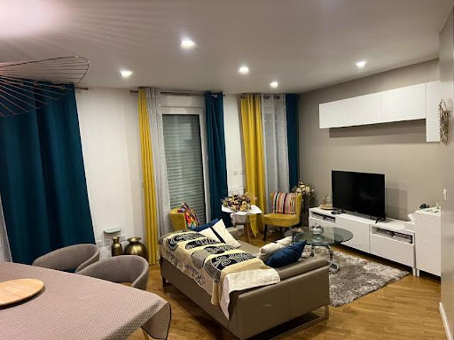 Location Appartement 4 pièces 99 m2 Asnieres sur seine