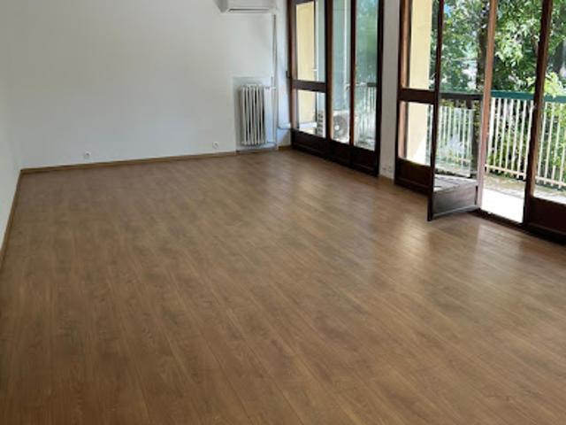 Location Appartement 4 pièces 99 m2 Marseille 12ème