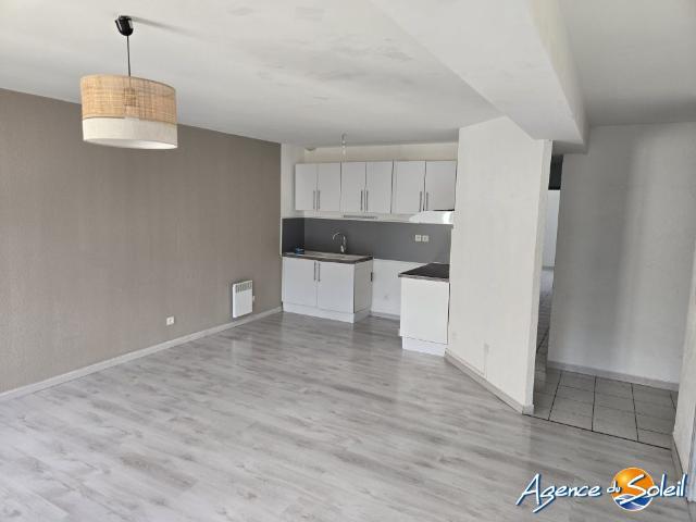 Location Appartement 4 pièces 99m² BIZE MINERVOIS 11120