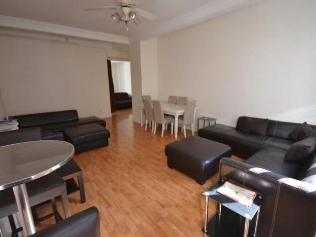 Location Appartement 4 pièces 99m² NICE 06000