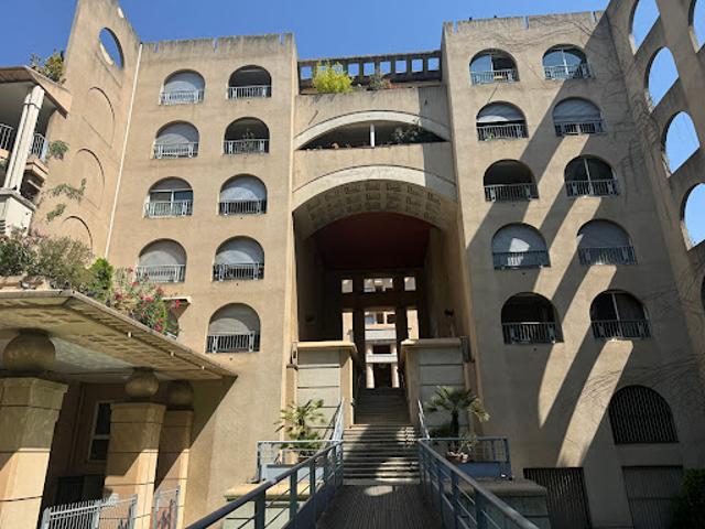 Location Appartement 4 pièces 100 m2 Aix en Provence