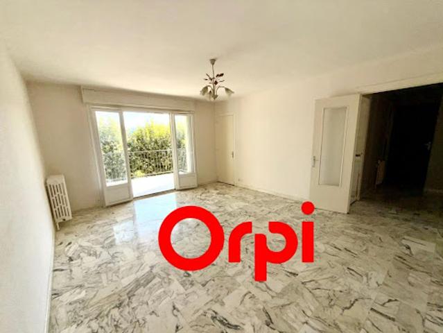 Location Appartement 4 pièces 100 m2 La Verpillière