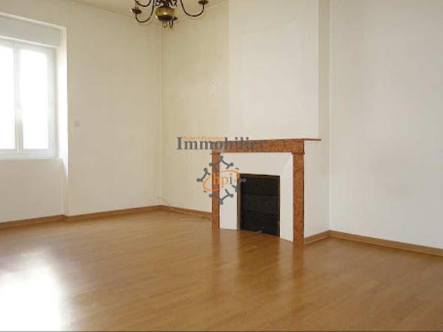 Location Appartement 4 pièces 100 m2 Saint Affrique