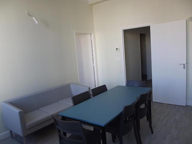 Location Appartement 4 pièces 100 m2 Saint Etienne