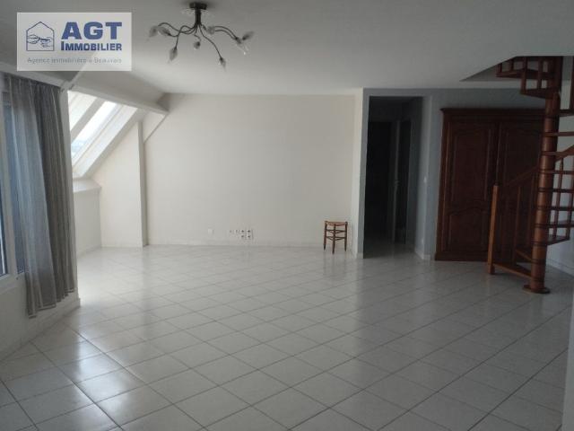 Location Appartement 4 pièces 100m² BEAUVAIS SUR MATHA 17490
