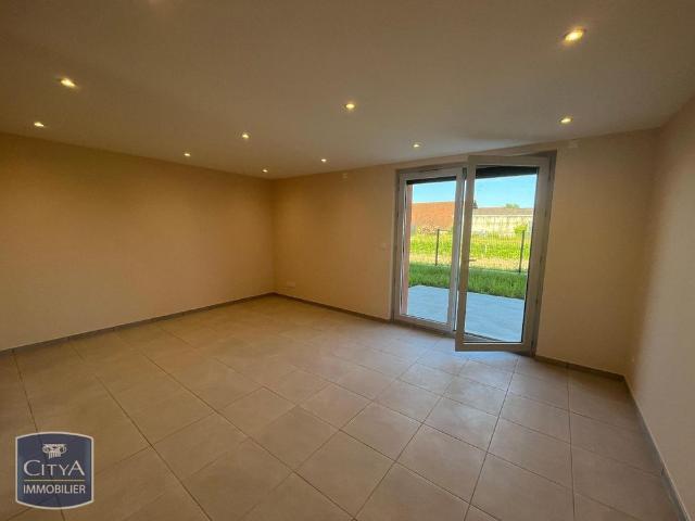 Location Appartement 4 pièces 100m² FEILLENS 01570