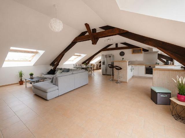 Location Appartement 4 pièces 100m²