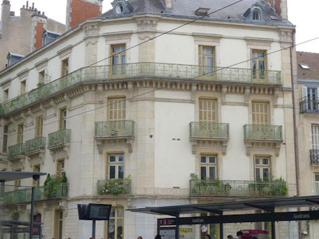 Location Appartement 4 pièces 101.67 m2 Dijon