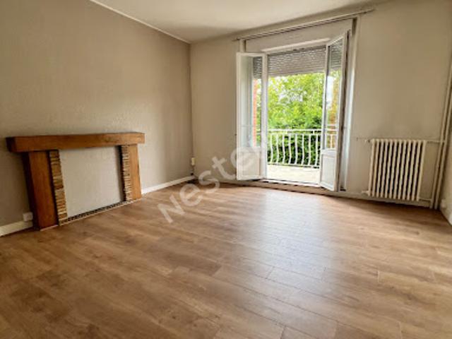 Location Appartement 4 pièces 101.9 m2 Neufchâtel sur Aisne