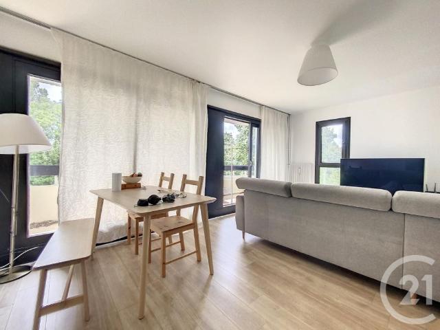 Location Appartement 4 pièces 101m² LE COUDRAY MONTCEAUX 91830
