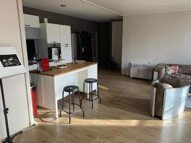 Location Appartement 4 pièces 102m² BORDEAUX 33000