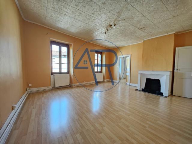 Location Appartement 4 pièces 102m² BRIOUDE 43100