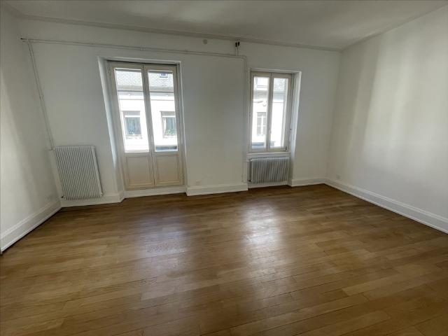 Location Appartement 4 pièces 102m²