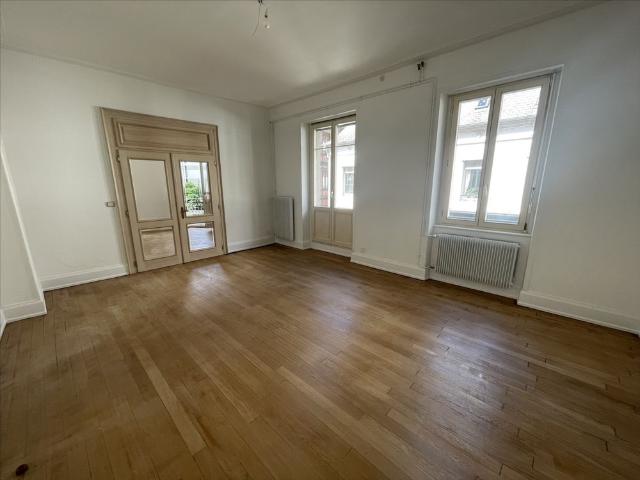 Location Appartement 4 pièces 102m²