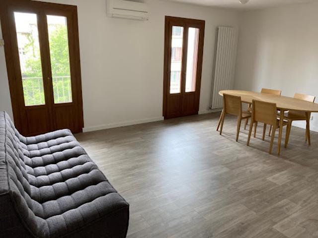 Location Appartement 4 pièces 103 m2 Aix en Provence