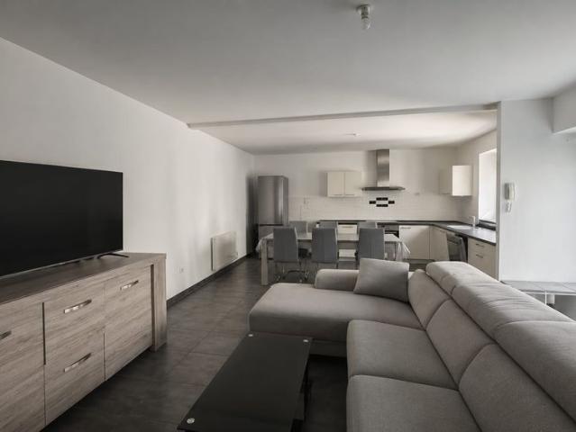Location Appartement 4 pièces 103m² NEUVILLE DE POITOU 86170