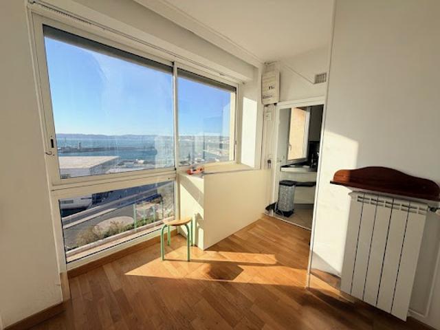 Location Appartement 4 pièces 104 m2 Marseille 2ème