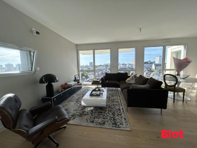 Location Appartement 4 pièces 104m² RENNES 35000