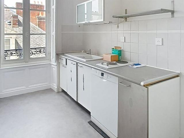 Location Appartement 4 pièces 104m²