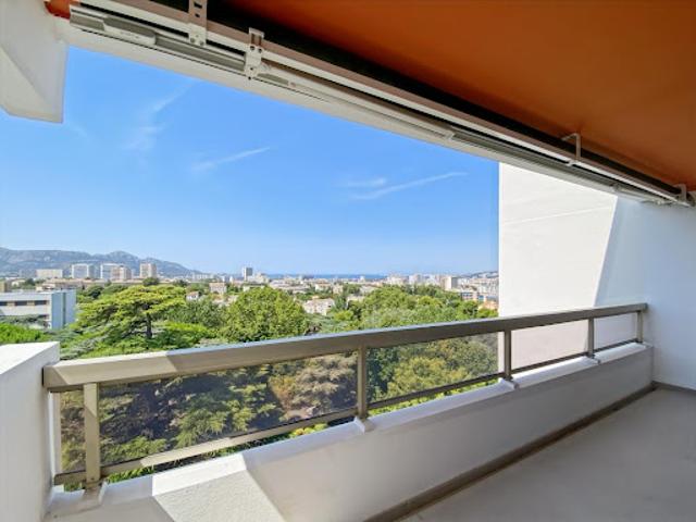 Location Appartement 4 pièces 105.72 m2 Marseille 9ème