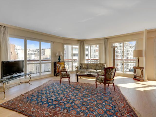 Location Appartement 4 pièces 105 m2 Paris 15ème