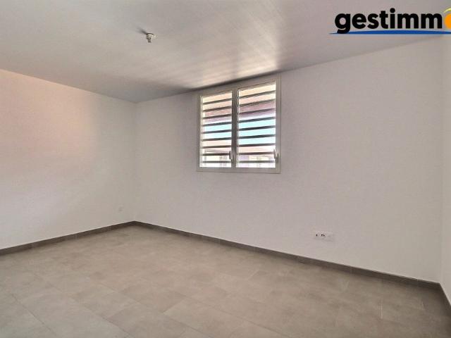 Location Appartement 4 pièces 105m² MATOURY 97351
