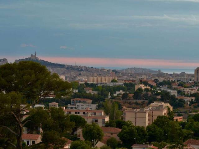 Location appartement 4 pièces 106 m² Marseille 12 13012