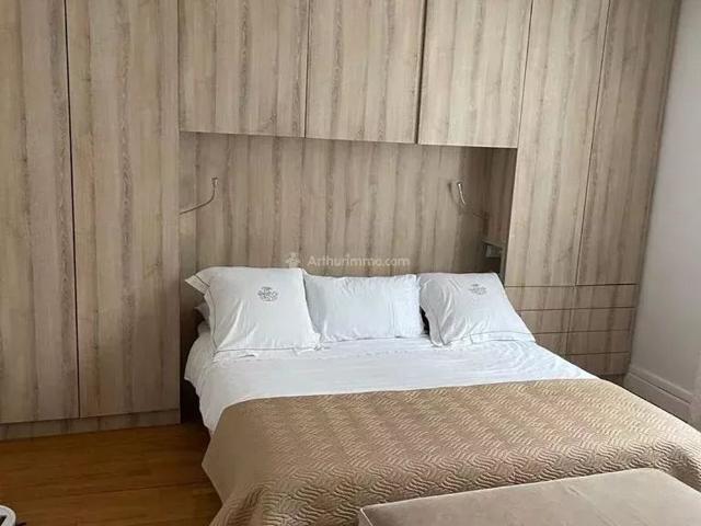 Location Appartement 4 pièces 109 m2 à Villeurbanne