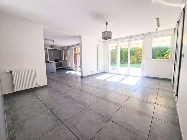 Location Appartement 4 pièces 109m²