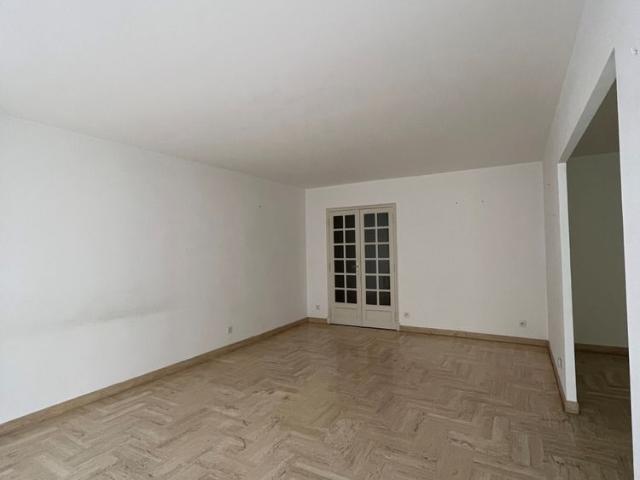 Location Appartement 4 pièces 110m² MONTPELLIER 34000