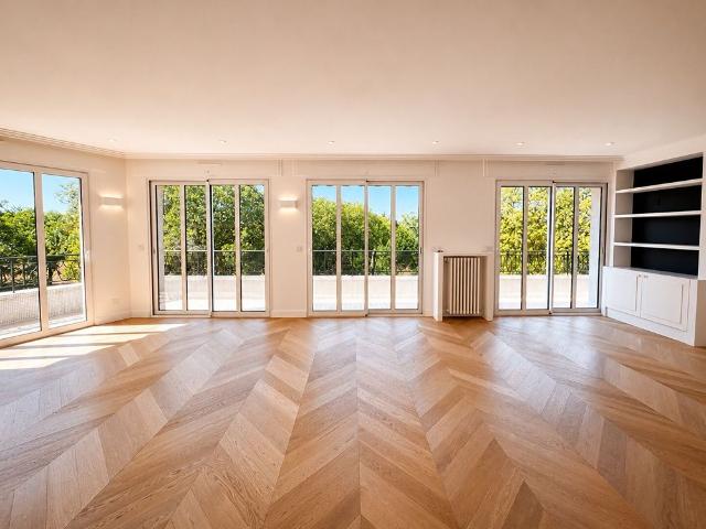 Location appartement 4 pièces, 111.00m², Fontenay sous Bois