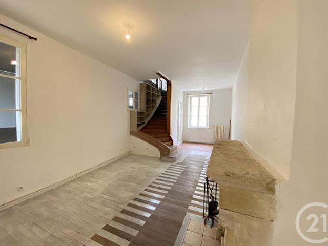 Location Appartement 4 pièces 112.77 m2 Chateauroux