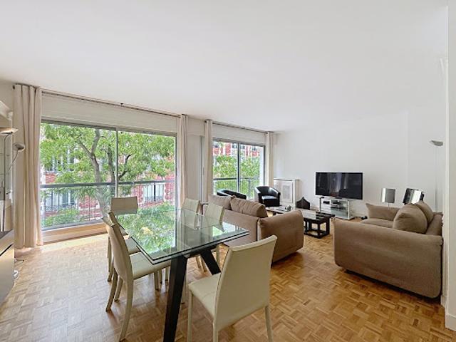 Location Appartement 4 pièces 113.72 m2 Paris 1er
