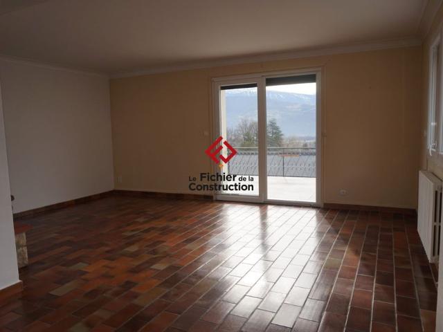 Location Appartement 4 pièces 113m² MEYLAN 38240