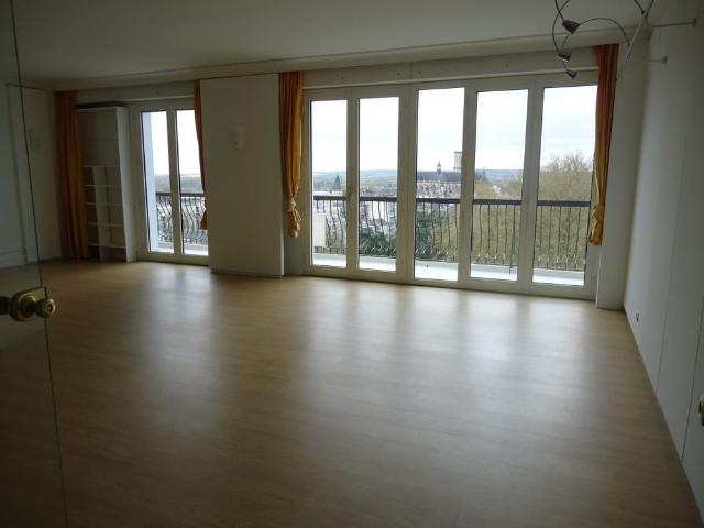 Location Appartement 4 pièces 113m² NEVERS 58000