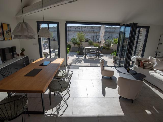 Appartement 4 pièces Nîmes 115.30m² 2411€ à louer
