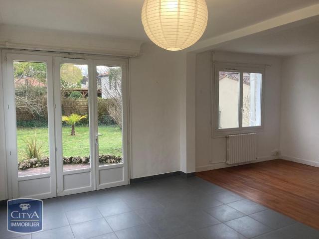 Location Appartement 4 pièces 116m² MONT DE MARSAN 40000