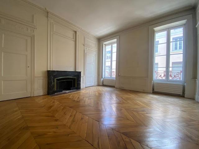 Location Appartement 4 pièces 117.09 m2 Lyon 2ème